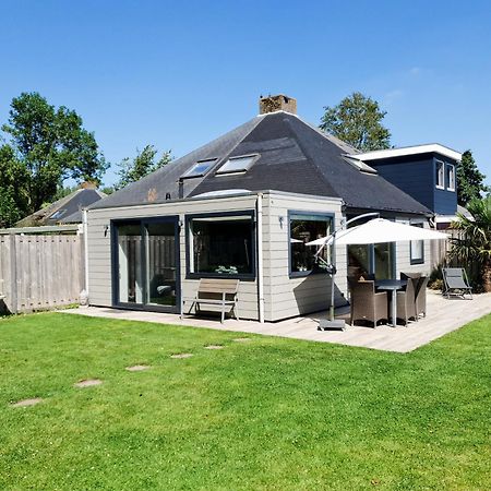Holiday cottage with sauna in Zeeland Stavenisse Buitenkant foto