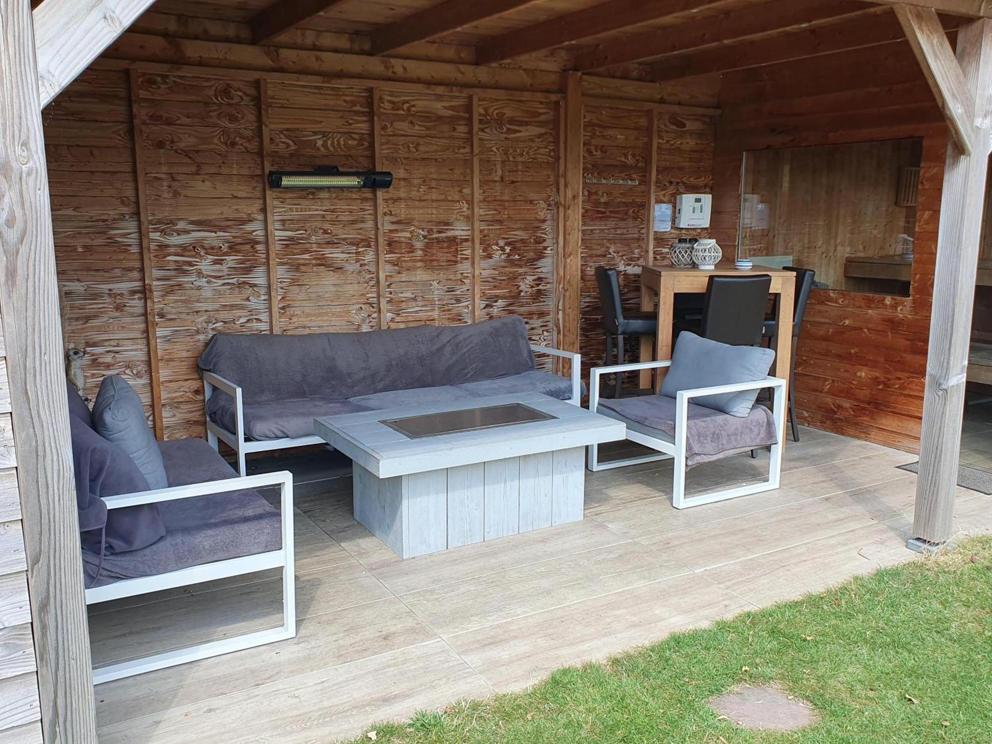 Holiday cottage with sauna in Zeeland Stavenisse Buitenkant foto